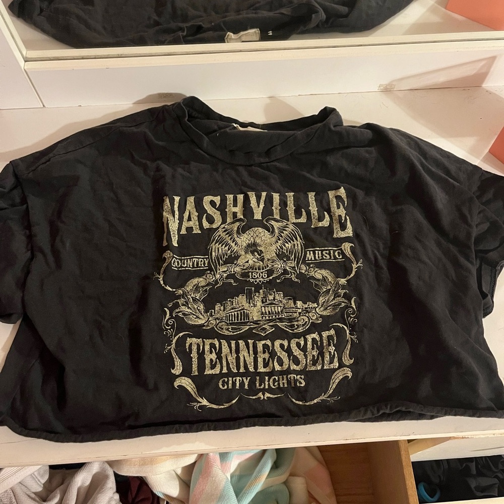 alterd state county concert cropped tee